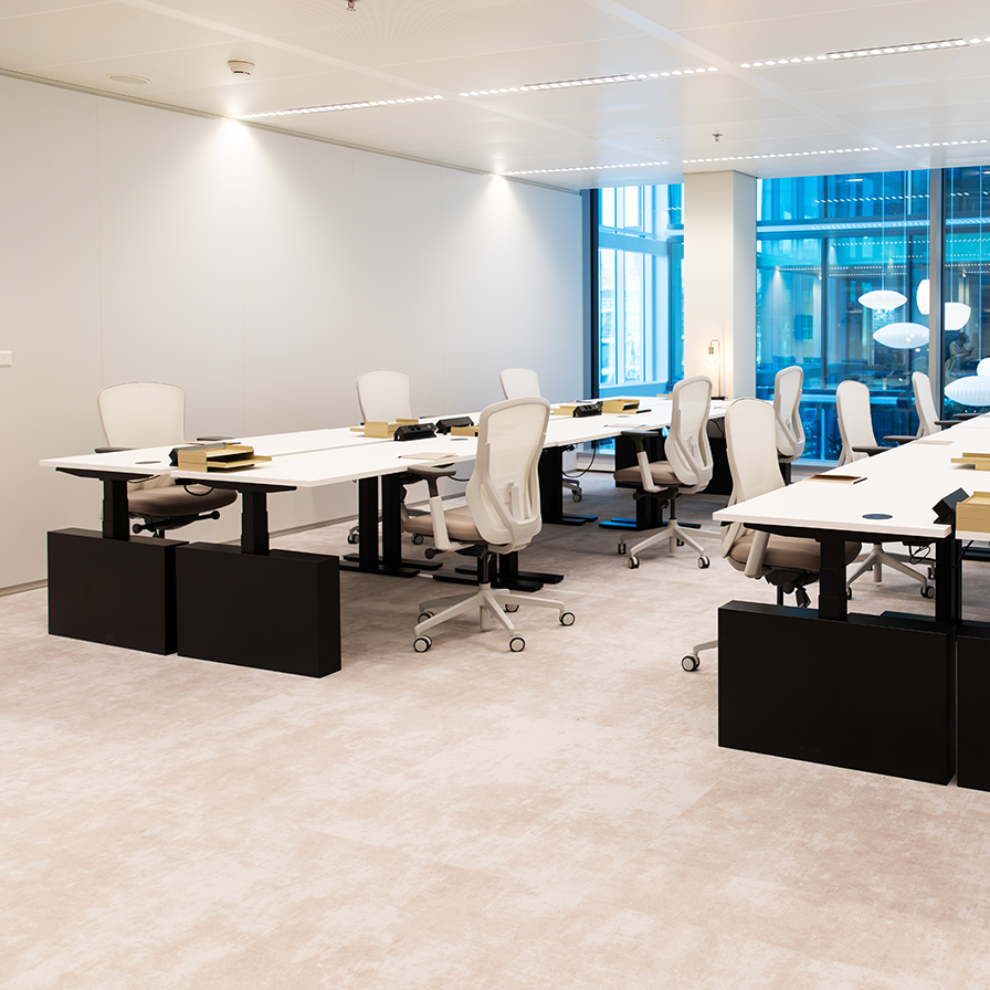 Alvero e-Flex office table